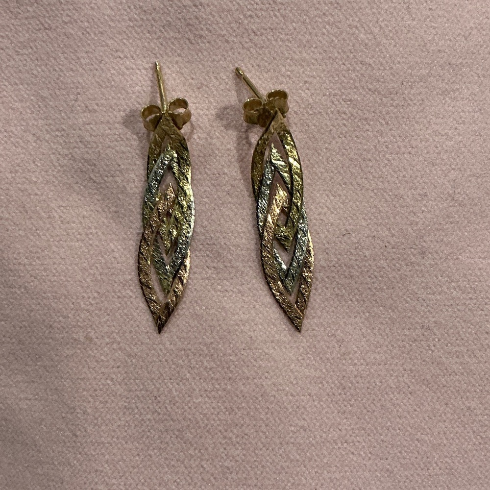 Chic 14k gold made in Italy earrings
